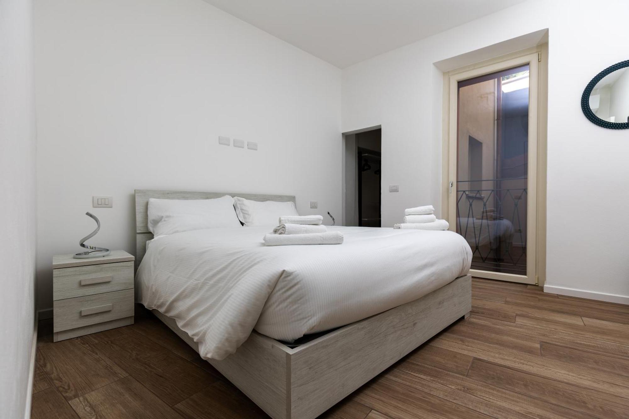 Piazza Del Lago Suites Menaggio Exterior foto